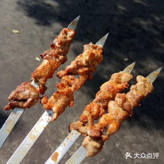 亚克西新疆特色美味烤肉店