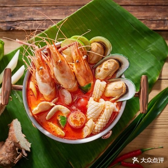 亚菜弦南·新踣越东
