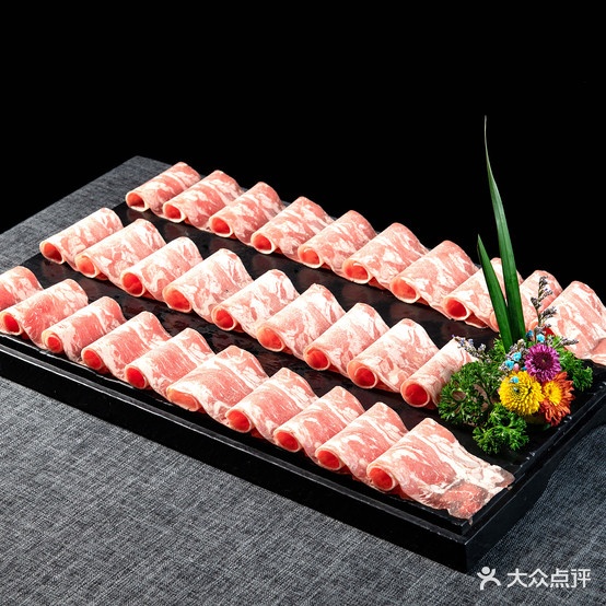 龙妹火锅(蓝鲸世界连锁店)