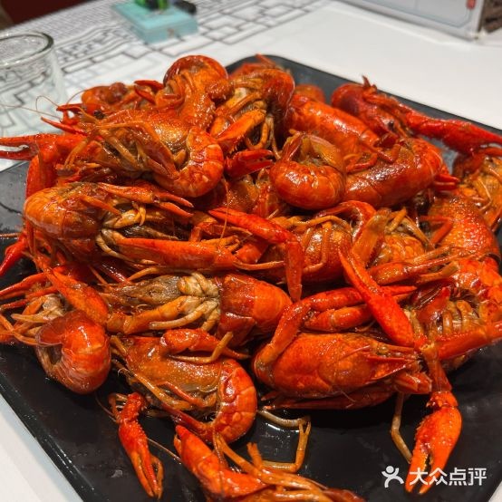 靓虾二哥长沙地标小龙虾(星沙中建优街店)