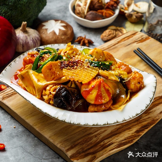 晓亮麻辣拌(北一路万达店)