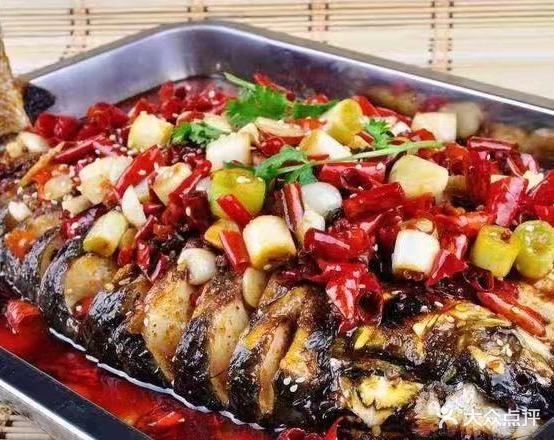 湘甬候府湘菜馆