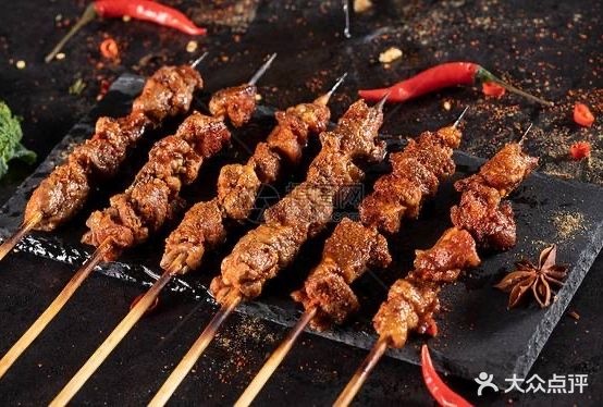 三合铁锅炖(金鸡岭路店)