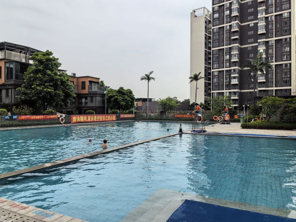 万科江南院子游泳池