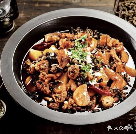 王家大园铁锅炖(狮山店)