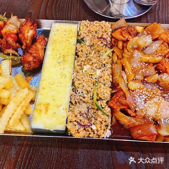 布林思披萨(新城市广场店)