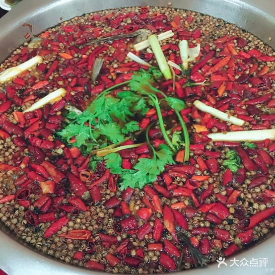 齐庆鼎美蛙蛙鱼头(天宫路店)