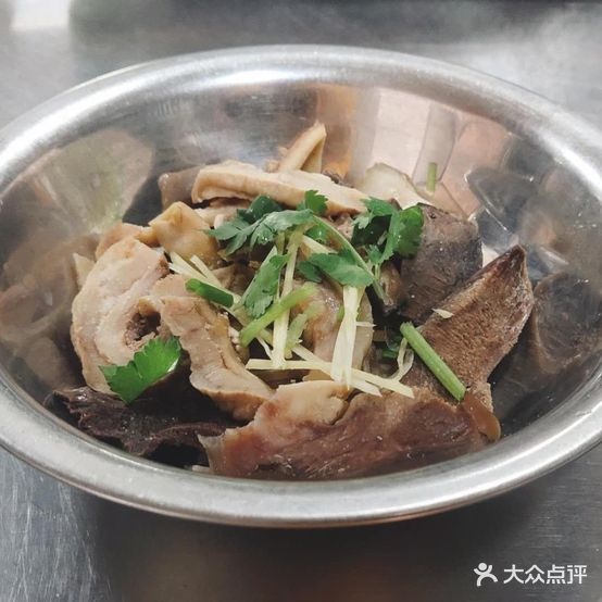 下灶卤肉店