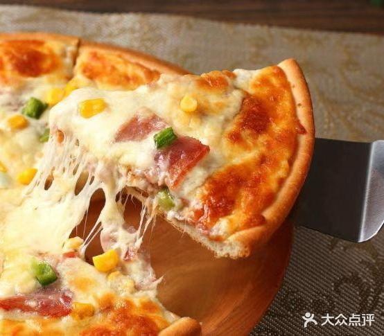 芝足尝乐比萨