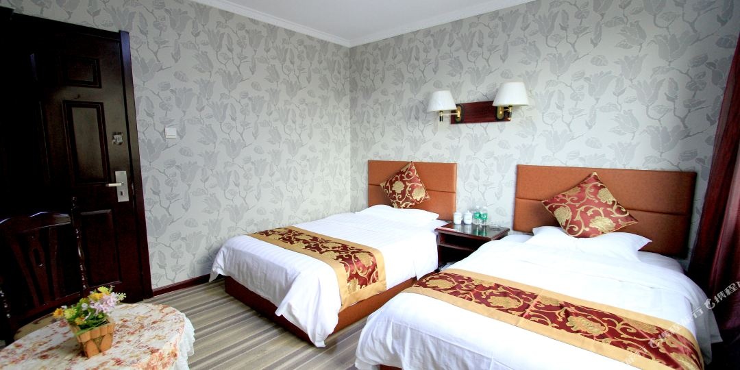 珲春天宇宾馆(灵宝寺店)