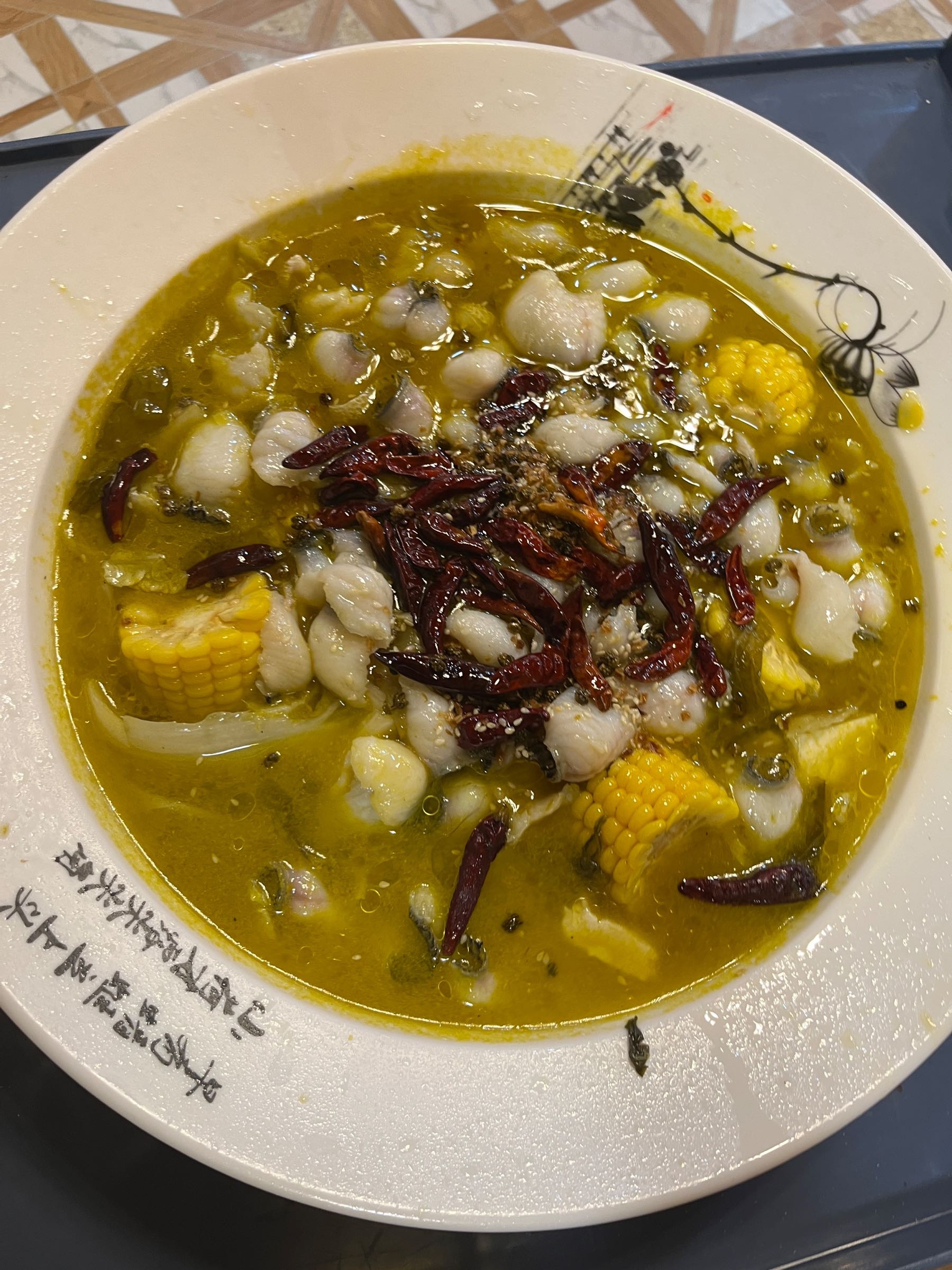 霸皇鸽土茯苓鸽汤(鹤山市分店)