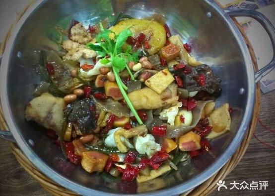 瑞格美食街
