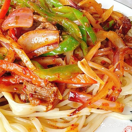 清真拉孜伊穆手抓美食城