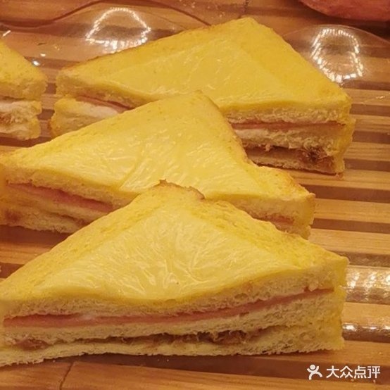 面包心语(和风路店)