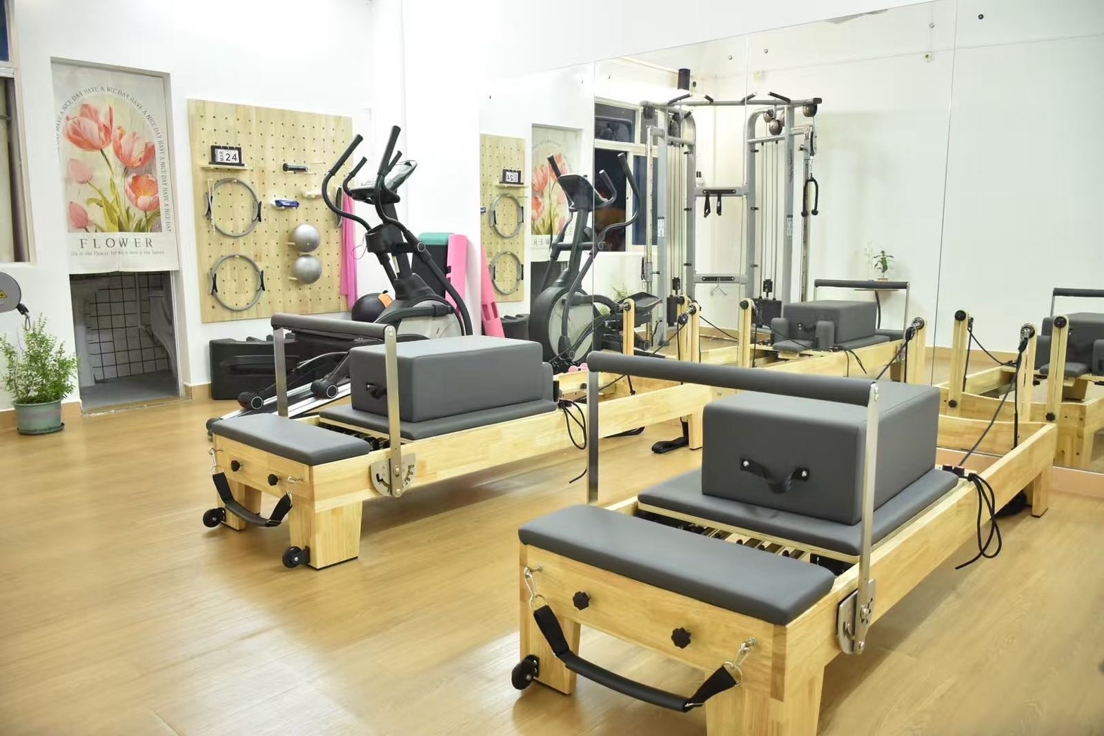 扶摇瑜伽普拉提女子塑形工作室