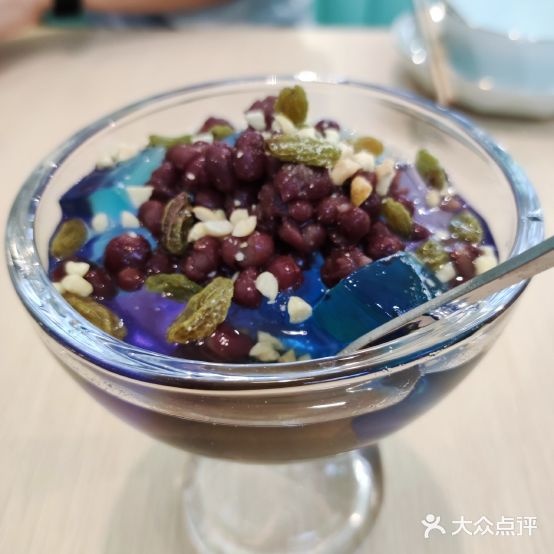 栋爷挎涅茶餐厅