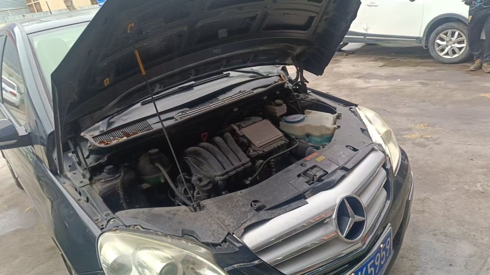 宏鑫汽车服务部