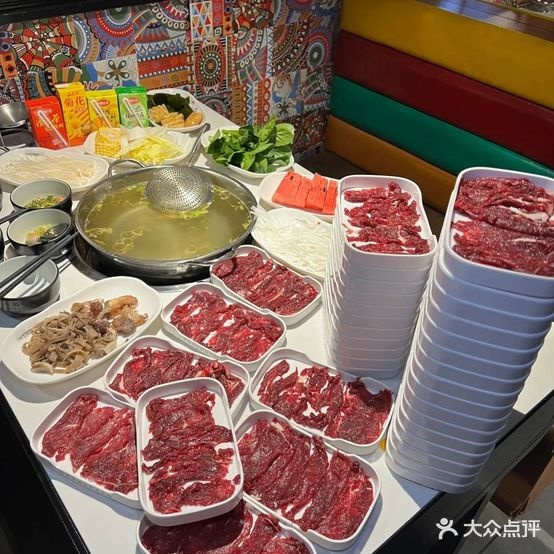 牛鲜·现切潮汕牛肉·生蚝放题火锅自助(白云黄边店)