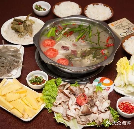 杨记富源罗卜丝土猪脚火锅(江滨西路小菜园146号店)