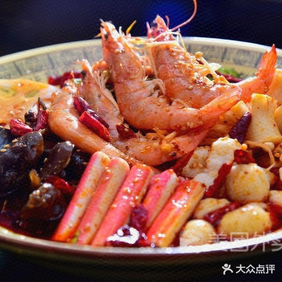 肖记麻辣香锅(工业路店)