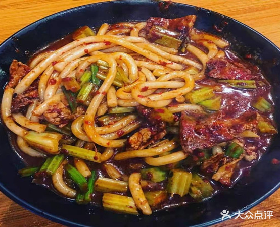 悦海荣·新疆特色大盘鸡·拌面(天景翡翠城店)