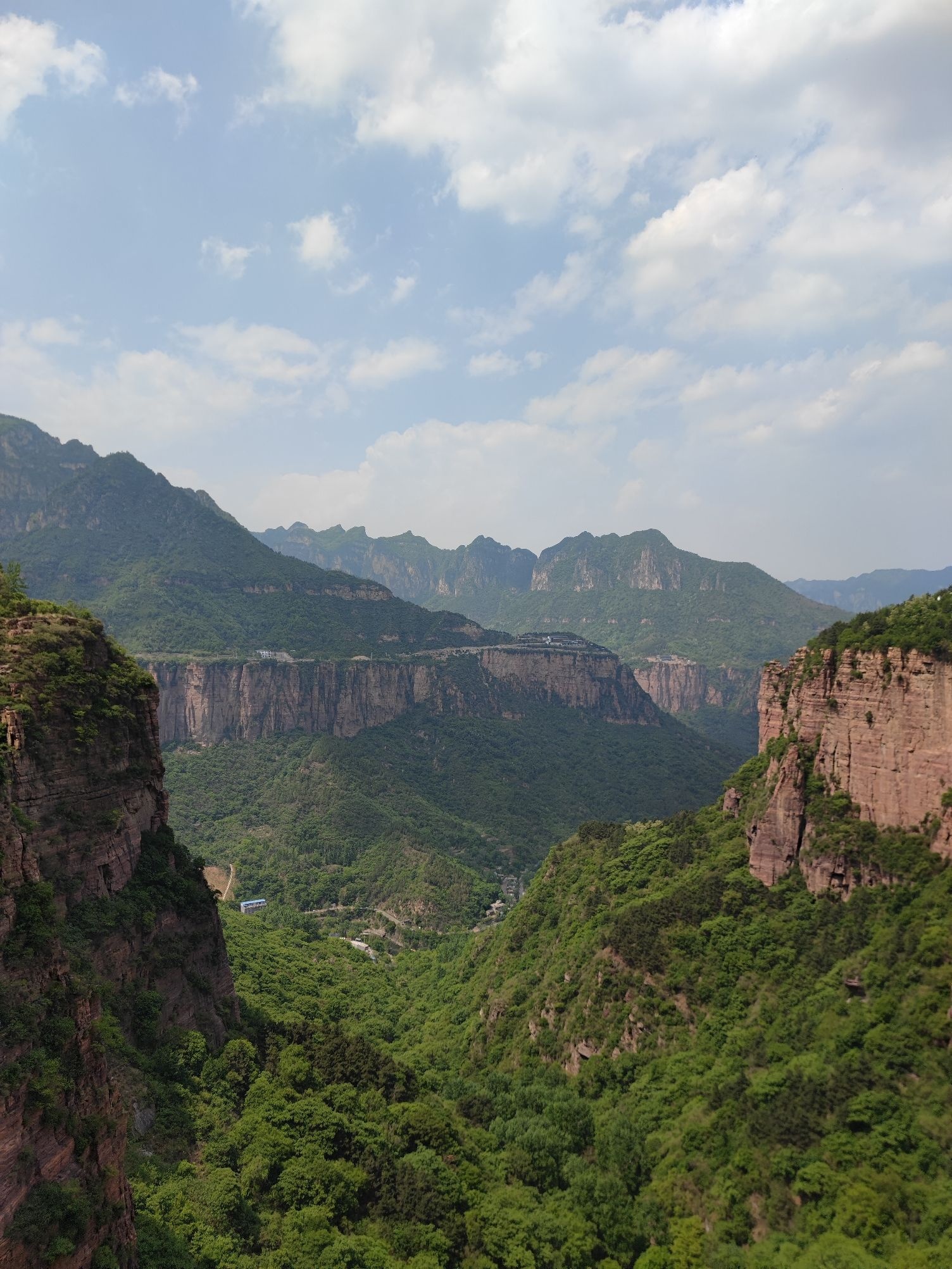 山里泉旅游区