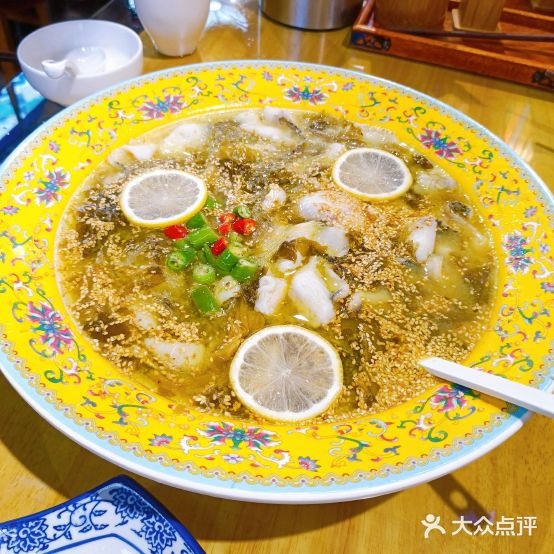 裕鼎鲜中华小吃特色川菜(榕城万达店)