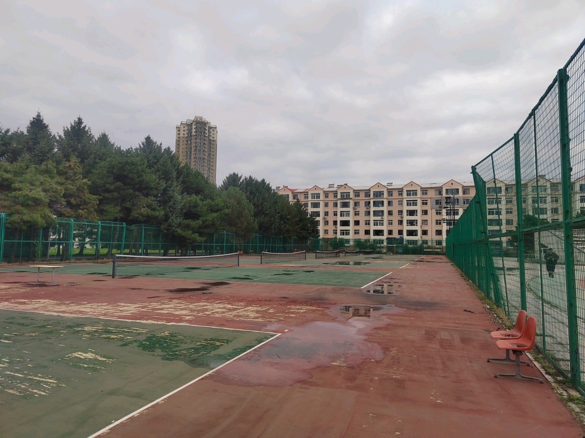 吉林医药学院-网球场