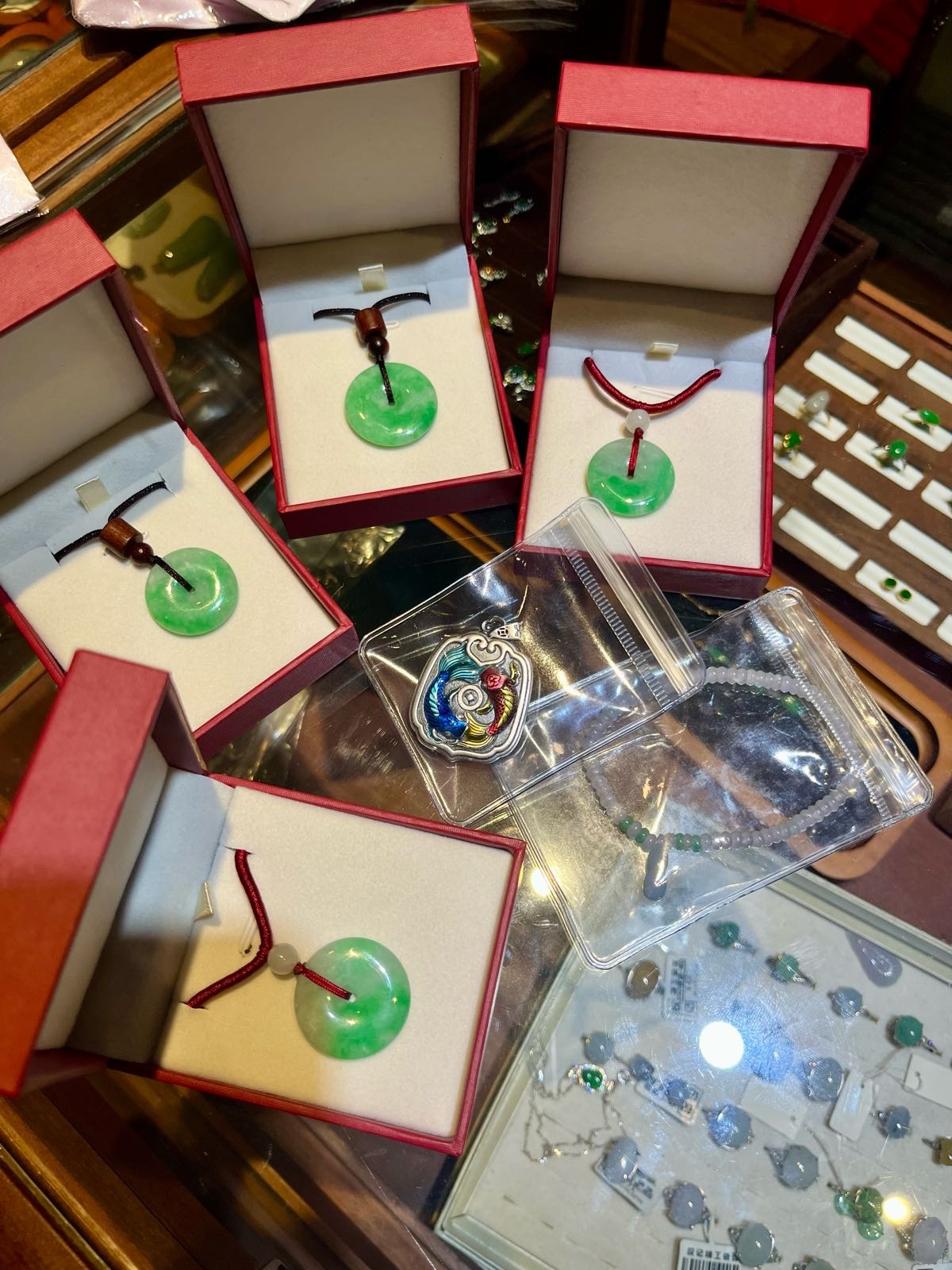 湖东恒翡翠珠宝古琴