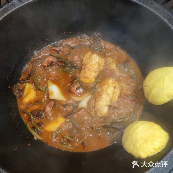 东北岸村铁锅炖(汕头珠江路店)