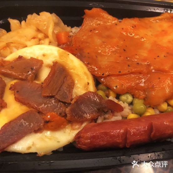 初仔记·剁椒滑蛋饭·小抄(东港店)