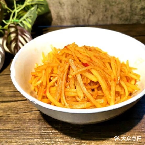 龙师傅卤炒(大众传媒店)
