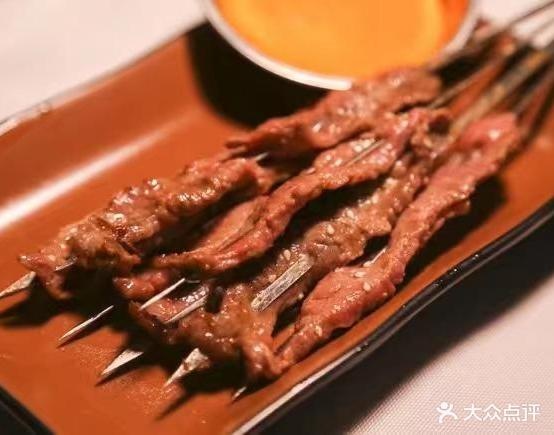 碰杯烧烤