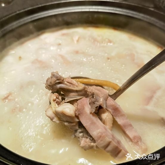 大匠工房古船木义术餐厅·猪肚鸡专门店(长白仙岛店)