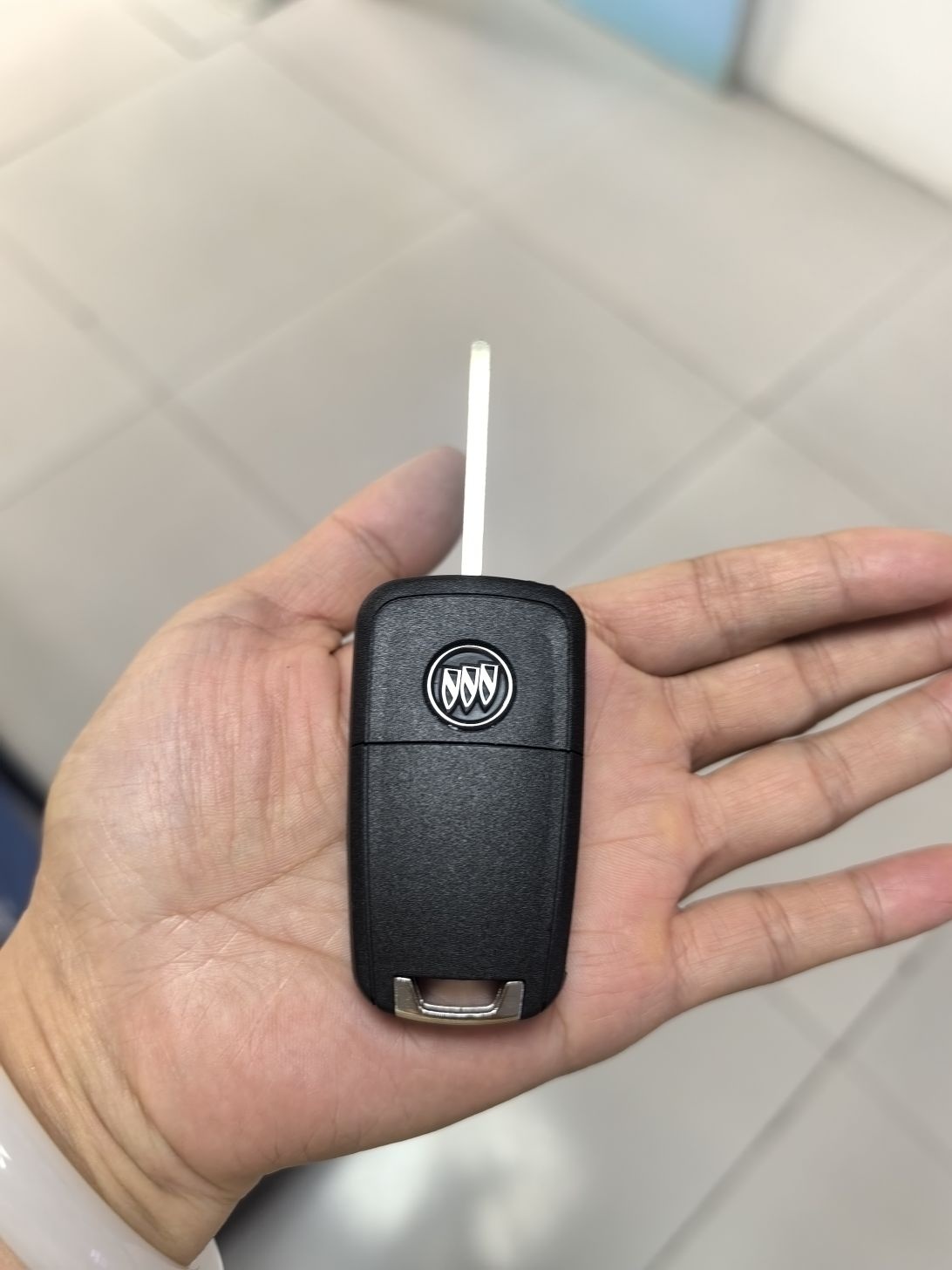 锁专嘉开锁换锁指纹锁配汽车钥匙