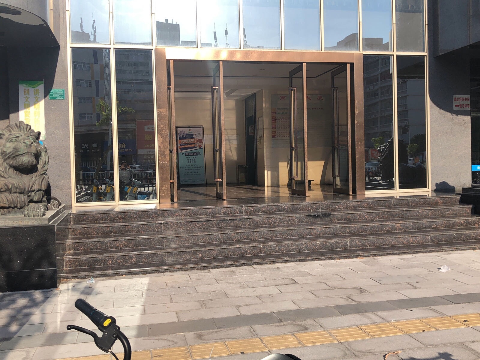 汕头市卓君文化传媒有限公司