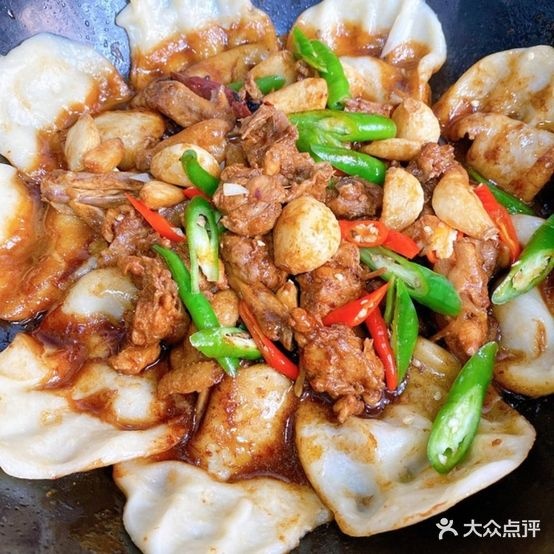 鲜活地锅渔村