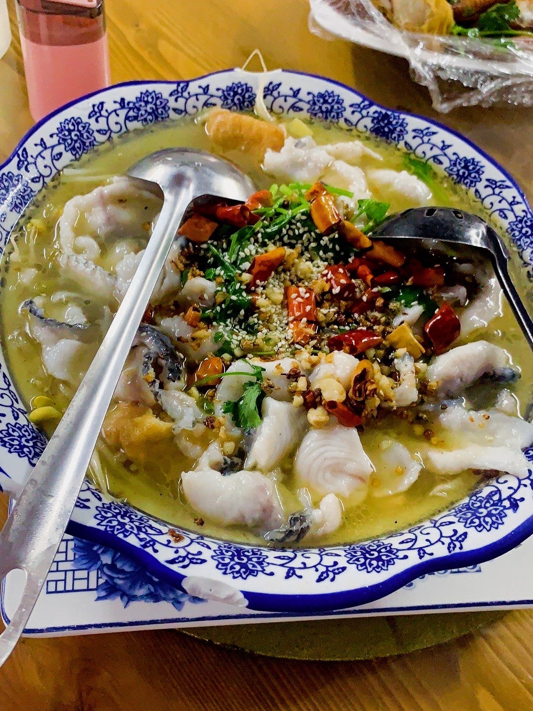 渔佬大酸菜鱼