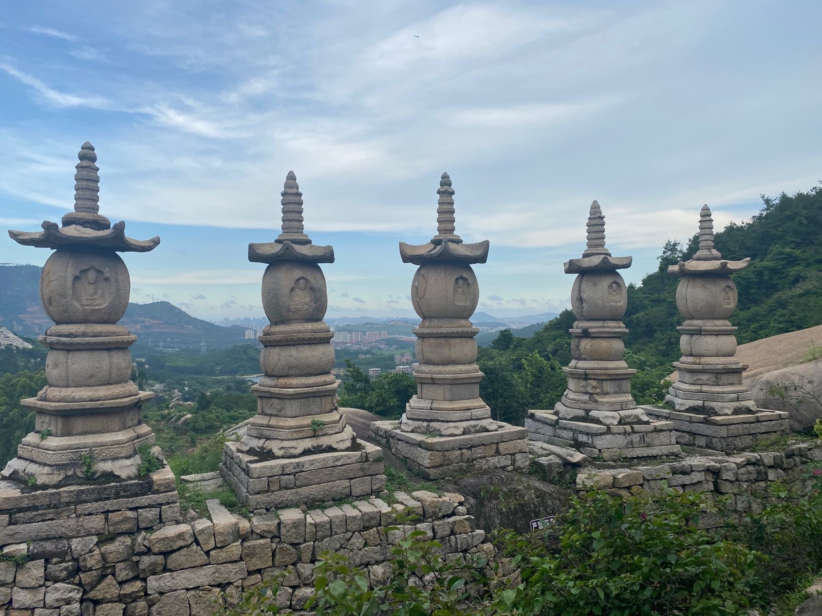五塔岩风景区