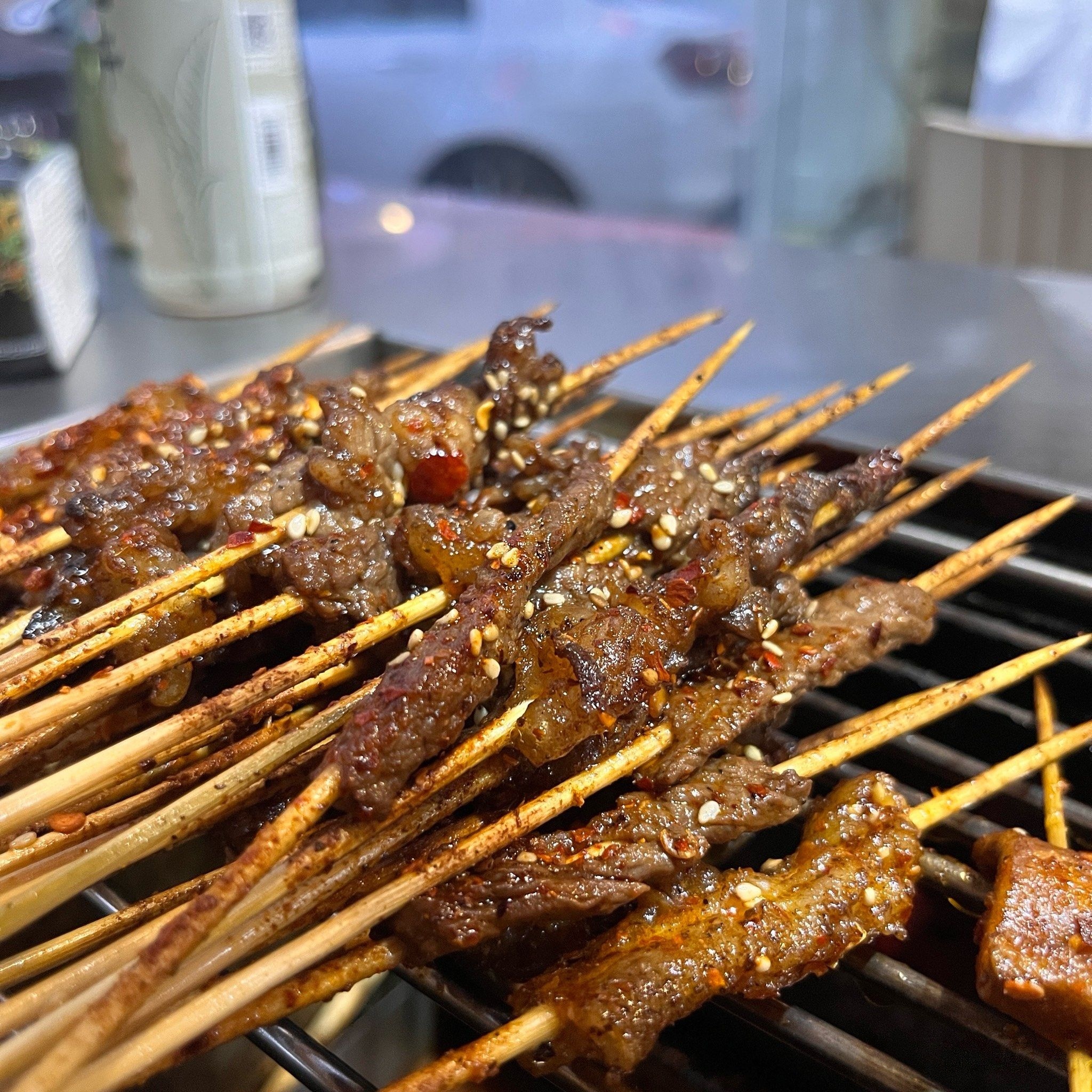 小马龙特色烧烤店