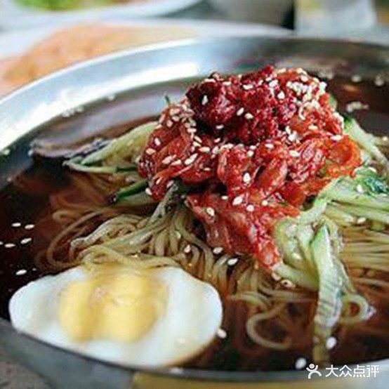 新罗路韩国料理(太平洋购物中心平阳店)