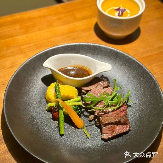 一阶绿洲·牛排轻餐Tea&Bar(临沂大剧院店)