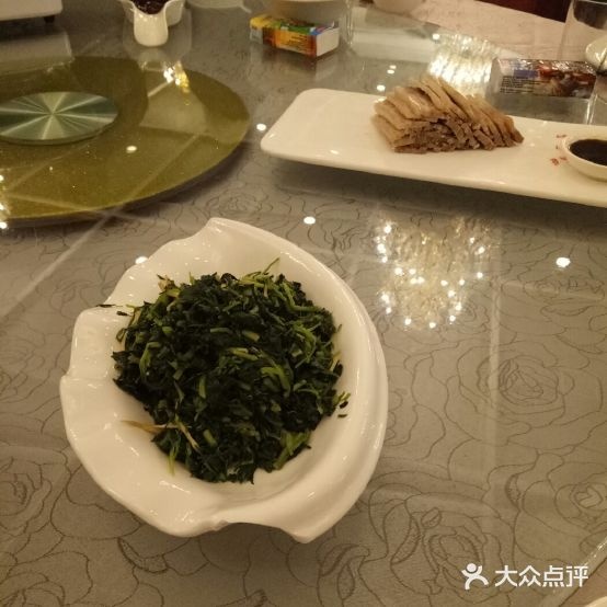 沁温泉艾丽舍宫宴会中心