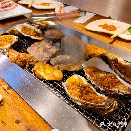 鲜蚝靠肉啤酒屋(吉炭小区店)