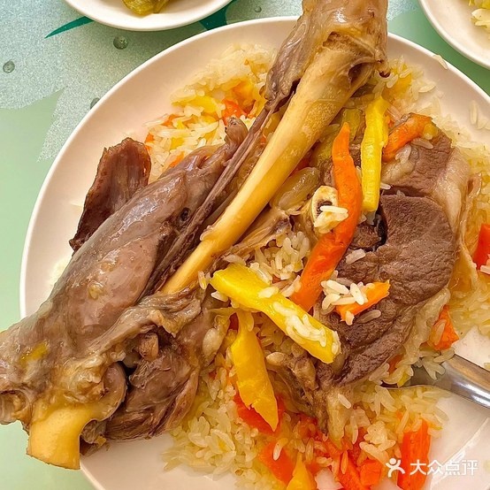 伊犁丰谷源抓饭(霍尔果斯分店)