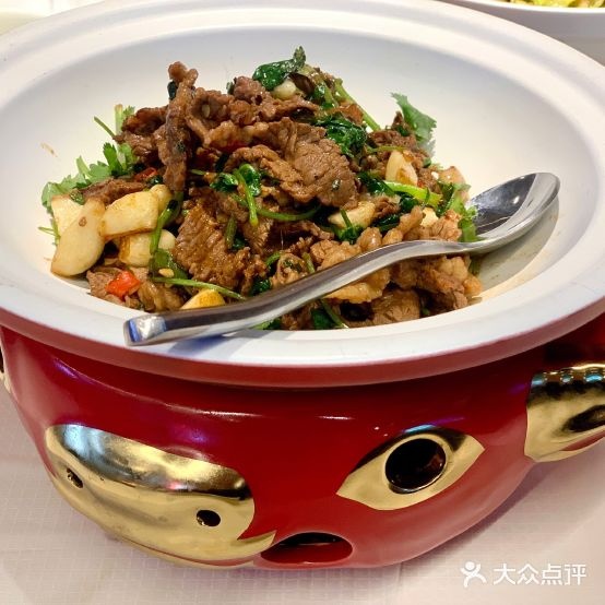 呈湘·湖南菜(曼巴特购物广场店)