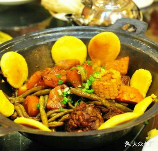 林海雪源木火铁锅炖(紫金泉店)
