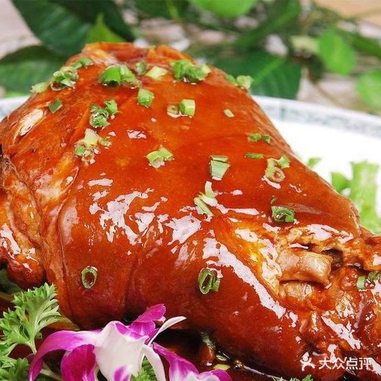 红烧大肘子东北菜(第一大道店)