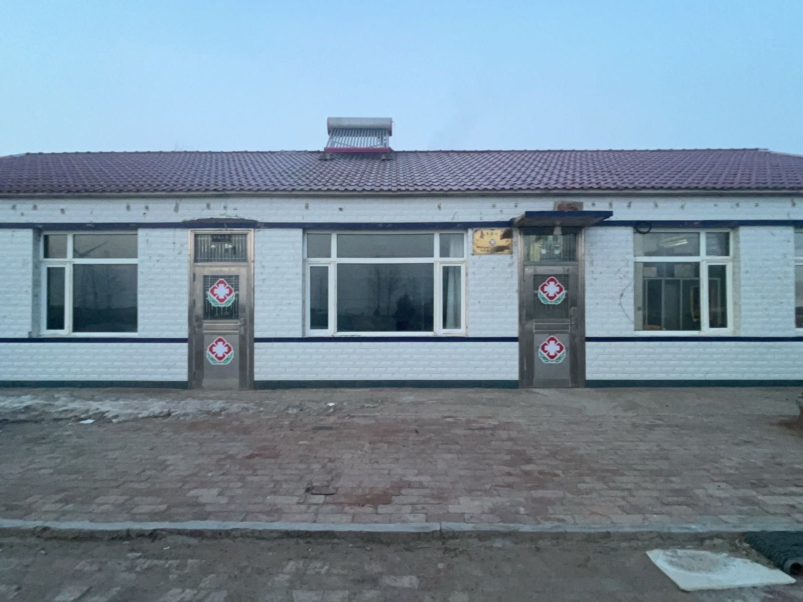 洮南市二龙乡民治村张忠会卫生所