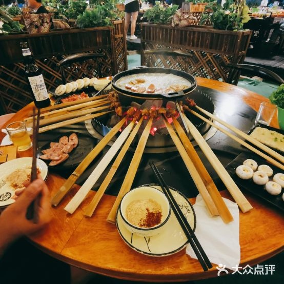 大凉山庄火盆烤烧(石鼓店)